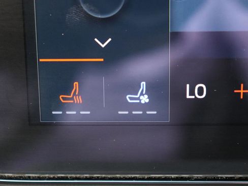 Used 2025 Ford Mustang Premium image 32