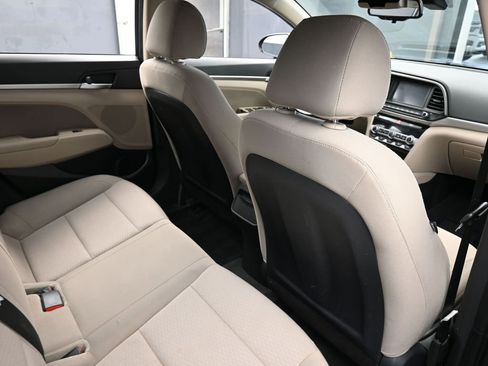 Used 2020 Hyundai Elantra Value Edition image 38