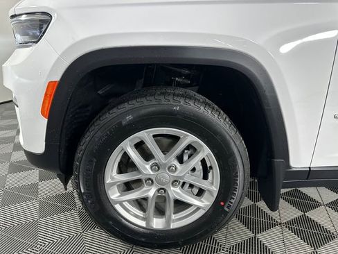 New 2026 Jeep Grand Cherokee Laredo X AWD/4WD image 2
