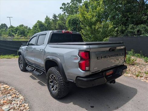 Used 2025 Chevrolet Colorado ZR2 w/ Technology Package AWD/4WD image 3
