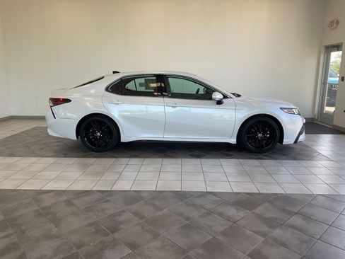 Used 2022 Toyota Camry XSE w/ Navigation Package AWD/4WD image 5