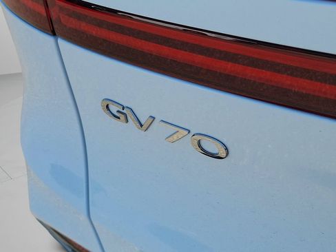 New 2026 Genesis GV70 2.5T Advanced w/ G1 Accessory Package AWD/4WD image 27
