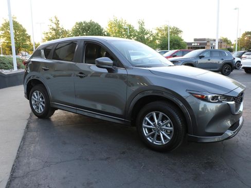 Certified 2025 MAZDA CX-5 AWD 2.5 S w/ Preferred Package image 6
