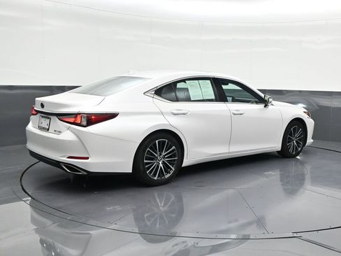 Used 2023 Lexus ES 350 w/ Premium Package image 5