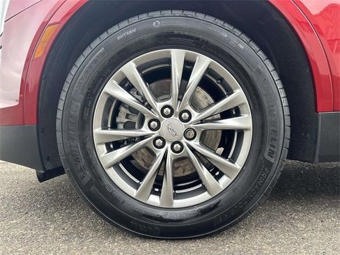 Certified 2022 Cadillac XT5 Premium Luxury image 12