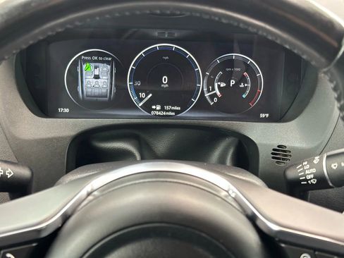 Used 2018 Jaguar F-PACE S image 17