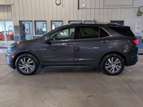 Used 2022 Chevrolet Equinox Premier AWD/4WD image 11