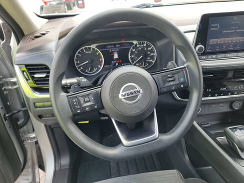 Used 2021 Nissan Rogue SV AWD/4WD image 8