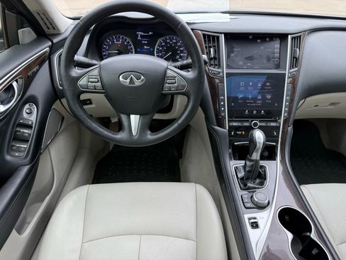 Used 2017 INFINITI Q50 3.0t Premium w/ Driver Assistance Package image 12