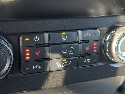 Used 2020 Ford F150 XLT w/ Equipment Group 302A Luxury image 14