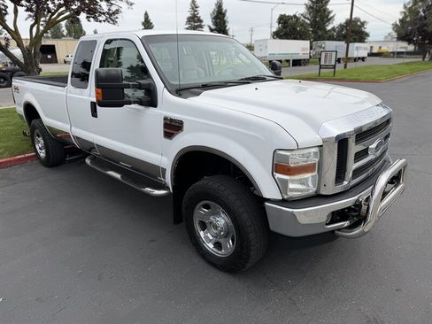 Used 2008 Ford F350 Lariat AWD/4WD image 2