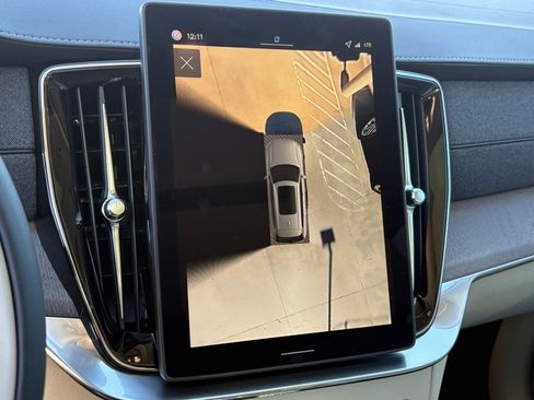 New 2026 Volvo XC90 B6 Ultra w/ Protection Package Premier image 16