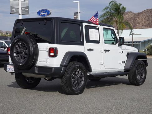 Used 2025 Jeep Wrangler Unlimited Sport AWD/4WD image 4