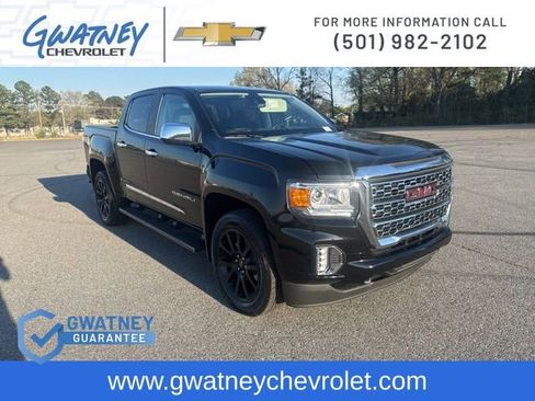 Used 2022 GMC Canyon Denali w/ Denali Black Edition Package image 3