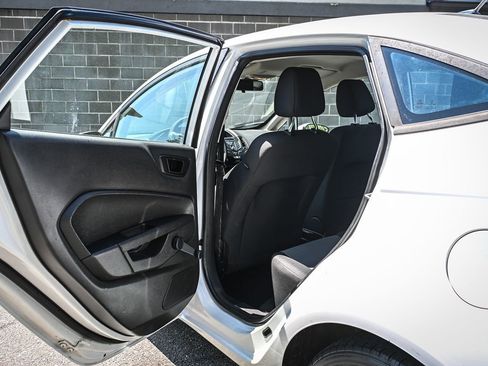 Used 2018 Ford Fiesta S FWD image 12