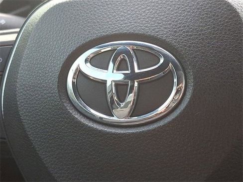 Certified 2021 Toyota Corolla SE image 23