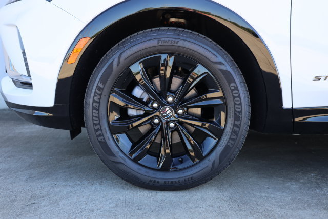 New 2026 Buick Envista Sport Touring w/ Convenience I Package FWD image 9