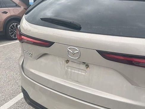 Used 2024 MAZDA CX-90 Plug-In Hybrid w/ Preferred AWD/4WD image 11