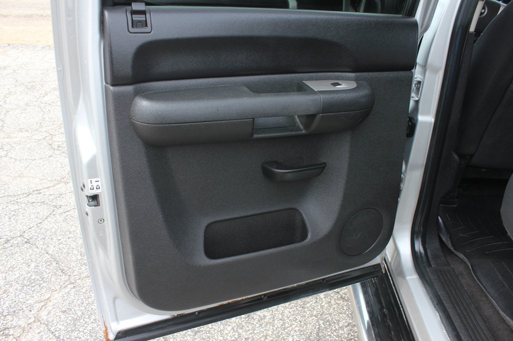Used 2010 Chevrolet Silverado 1500 LT w/ Power Pack Plus AWD/4WD image 36