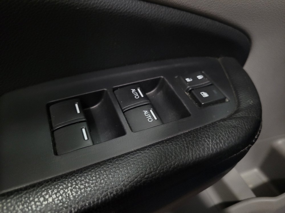 Used 2016 Honda Pilot Elite image 27
