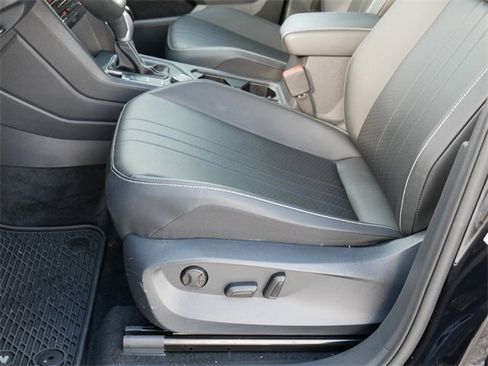 Certified 2024 Volkswagen Tiguan SE R-Line image 14