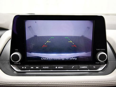 Used 2023 Nissan Rogue SV AWD/4WD image 24