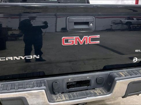 Used 2016 GMC Canyon SLT w/ Driver Alert Package AWD/4WD image 8