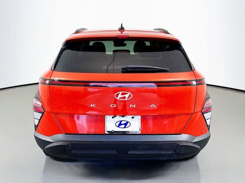 Certified 2025 Hyundai Kona SEL image 6