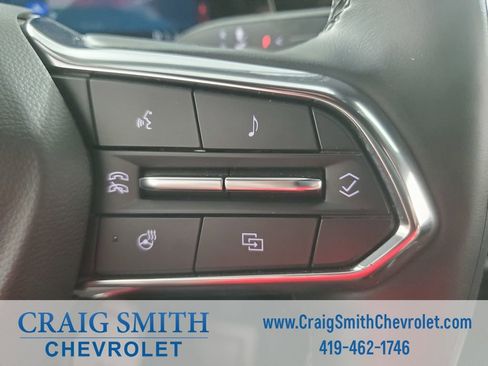 Used 2025 Chevrolet Equinox LT image 18