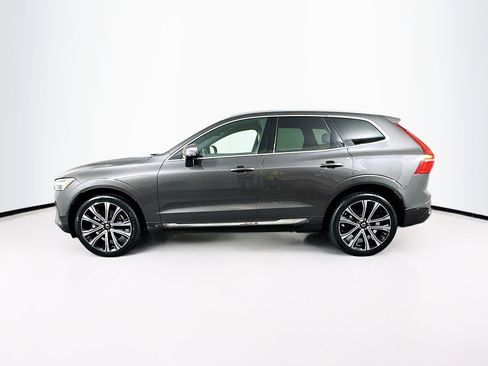 Used 2023 Volvo XC60 B5 Ultimate w/ Climate Package image 4