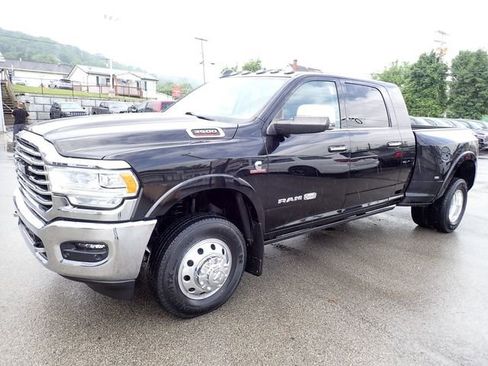 Used 2021 RAM 3500 Limited AWD/4WD image 2