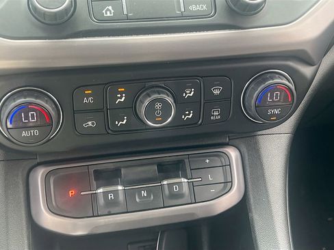 Used 2020 GMC Acadia AT4 w/ Driver Alert Package II AWD/4WD image 16