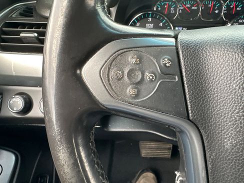 Used 2015 Chevrolet Suburban LT image 20