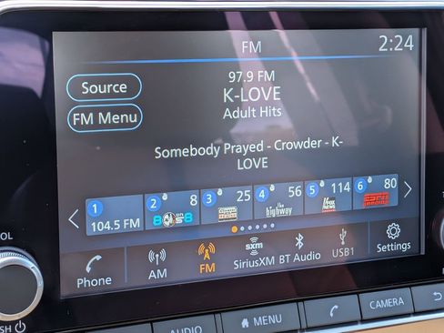Used 2025 Nissan Sentra SV w/ SV Premium Package FWD image 16
