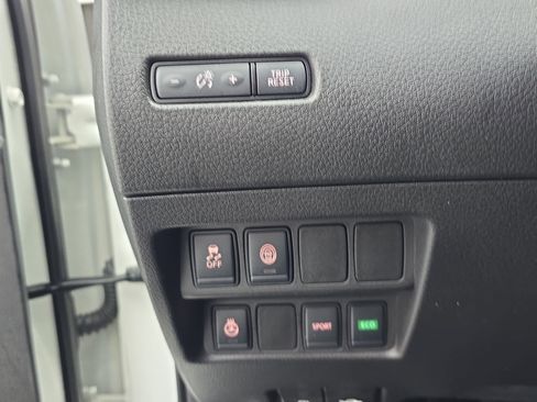 Certified 2020 Nissan Rogue Sport SV w/ All-Weather Package image 23