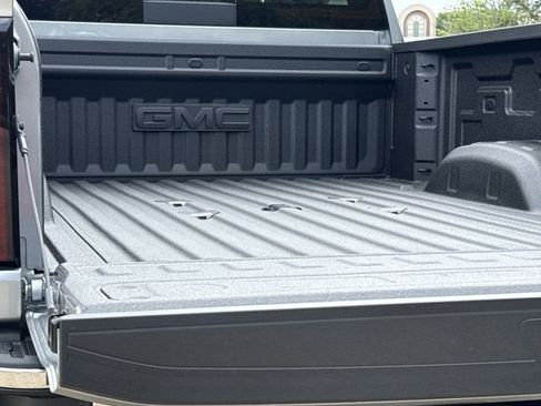 New 2026 GMC Sierra 2500 SLT w/ SLT Premium Package AWD/4WD image 5