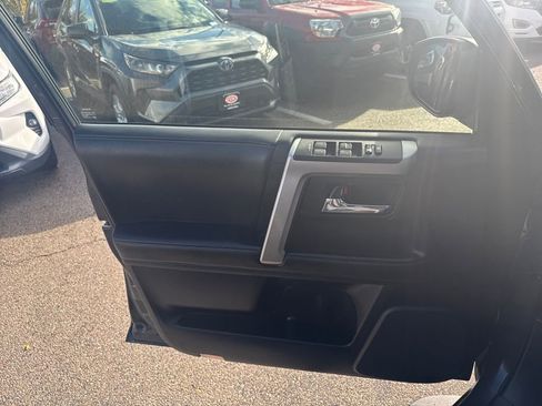 Used 2024 Toyota 4Runner SR5 image 33