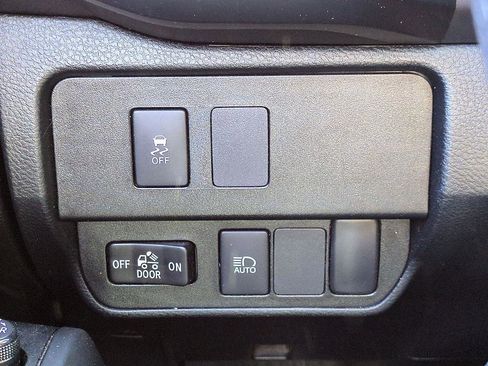 Used 2021 Toyota Tacoma SR image 14