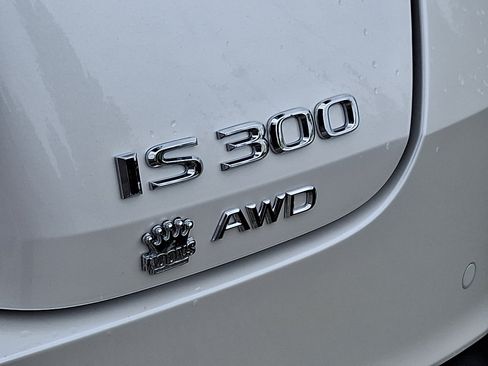 Used 2021 Lexus IS 300 AWD w/ Comfort Package image 31