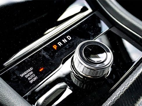 New 2025 Jeep Grand Cherokee L Limited w/ Black Appearance Package image 16