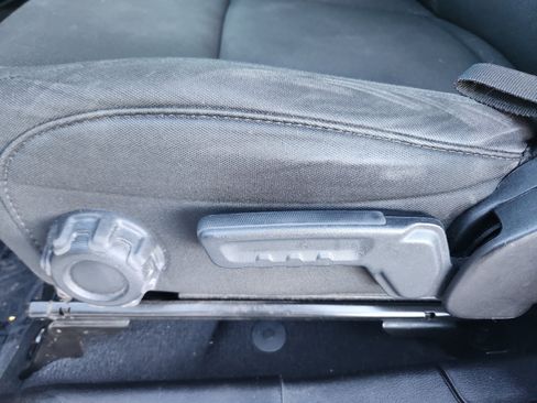 Used 2020 Jeep Wrangler Unlimited Sahara image 15