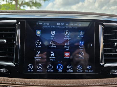 Used 2017 Chrysler Pacifica Limited FWD image 39