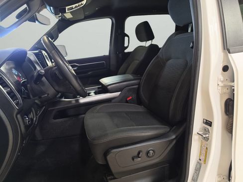Used 2025 RAM 1500 Big Horn AWD/4WD image 11