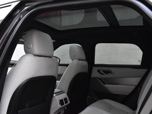 Used 2020 Land Rover Range Rover Velar R-Dynamic S image 21