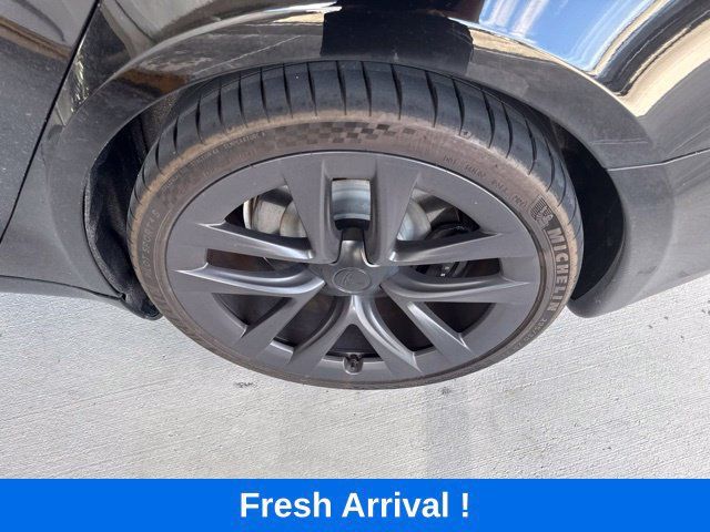 Used 2022 Tesla Model S Plaid AWD/4WD image 19