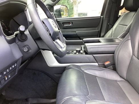 Used 2024 Toyota Tundra Platinum image 4