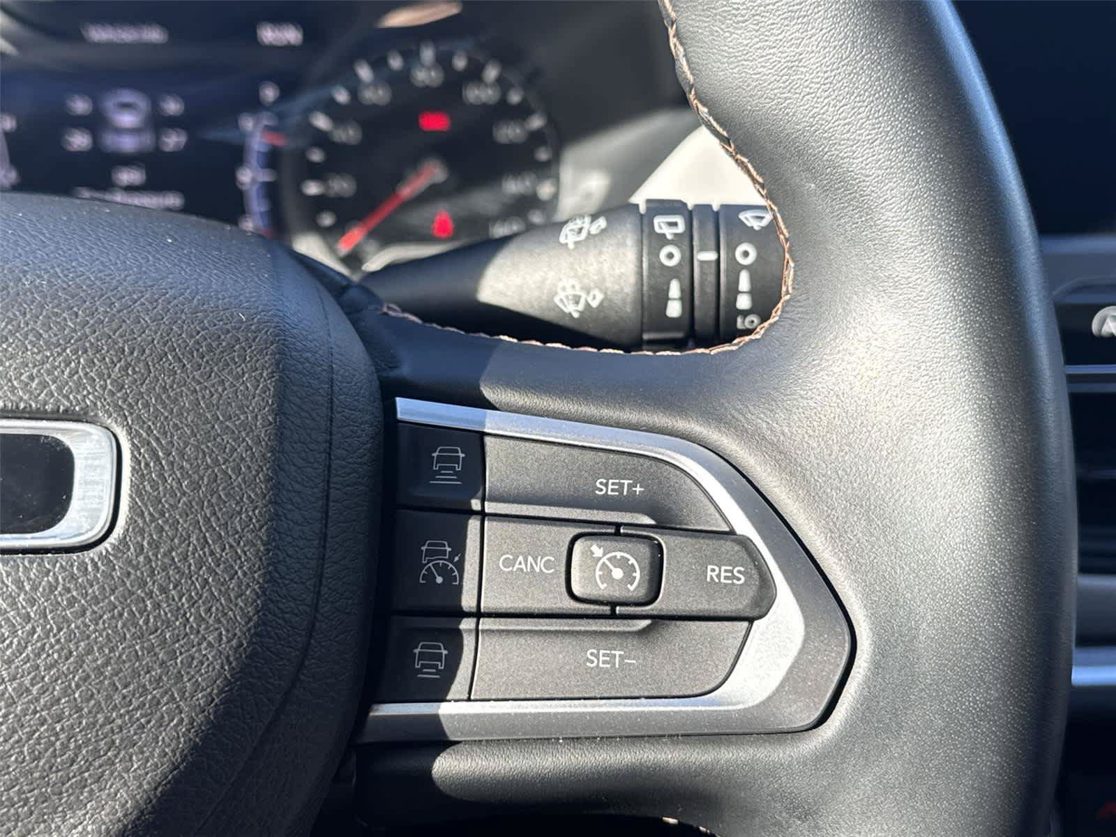 Used 2022 Jeep Compass Limited AWD/4WD image 18