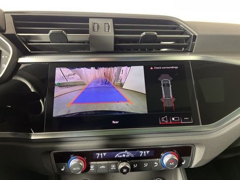 Used 2025 Audi Q3 2.0T Premium w/ Convenience Package image 23