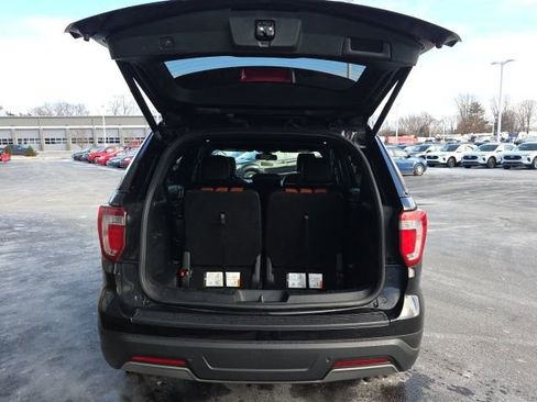 Certified 2019 Ford Explorer XLT w/ Equipment Group 202A image 9
