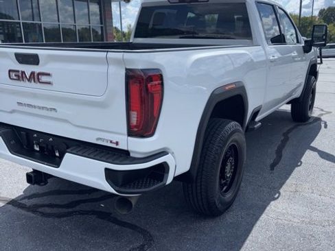 Used 2023 GMC Sierra 2500 AT4 w/ Gooseneck/5TH Wheel Package image 6